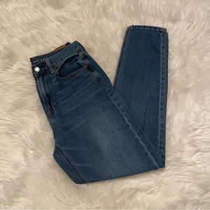 American Eagle Medium Wash Mom Jeans